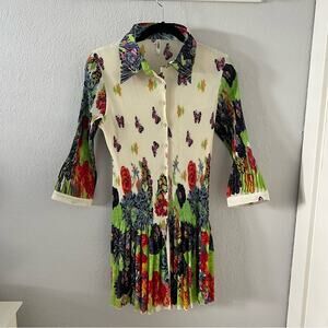 Lindi Plisse Floral Butterfly Art to Wear Tunic Top